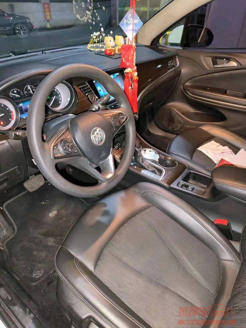 宜春18年别克威朗2