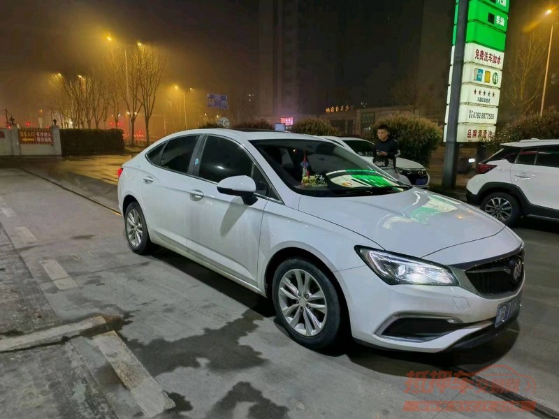 宜春18年别克威朗3