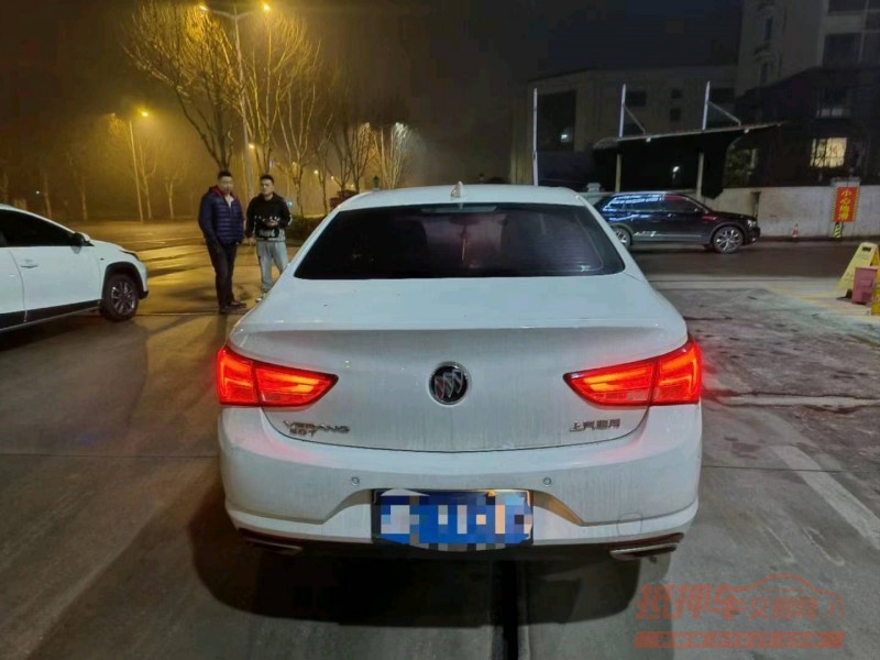 宜春18年别克威朗7