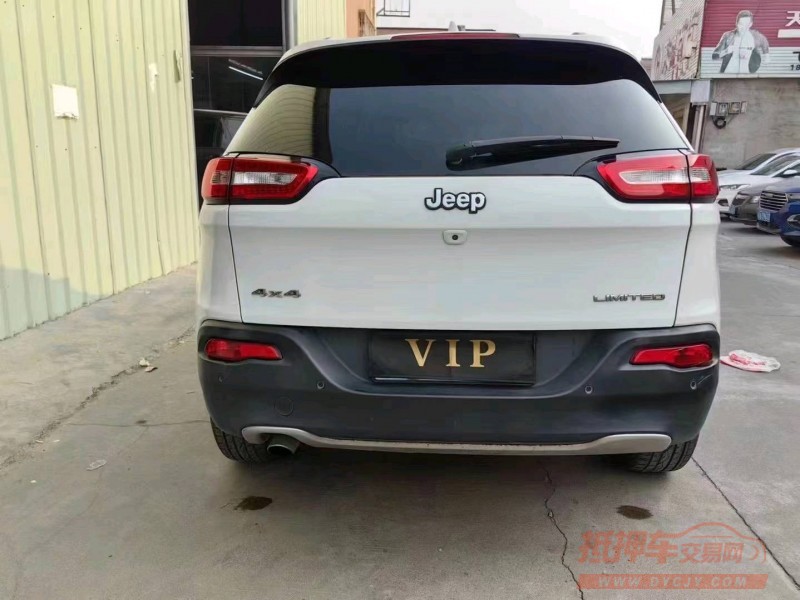 珠海15年Jeep自由光5