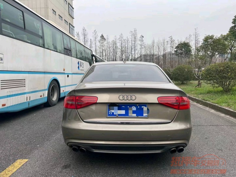 东营13年奥迪A4L3