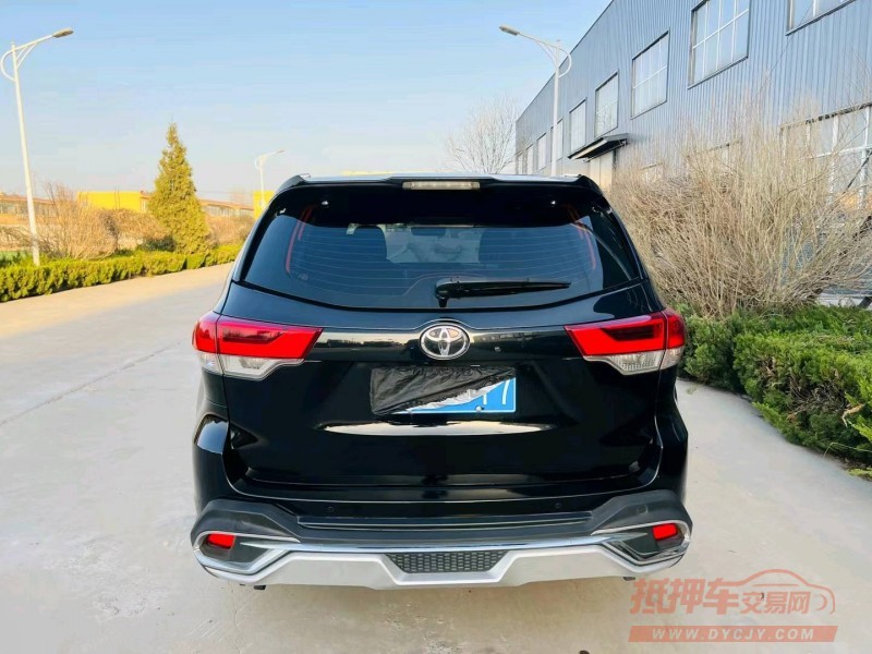 济宁18年丰田汉兰达9