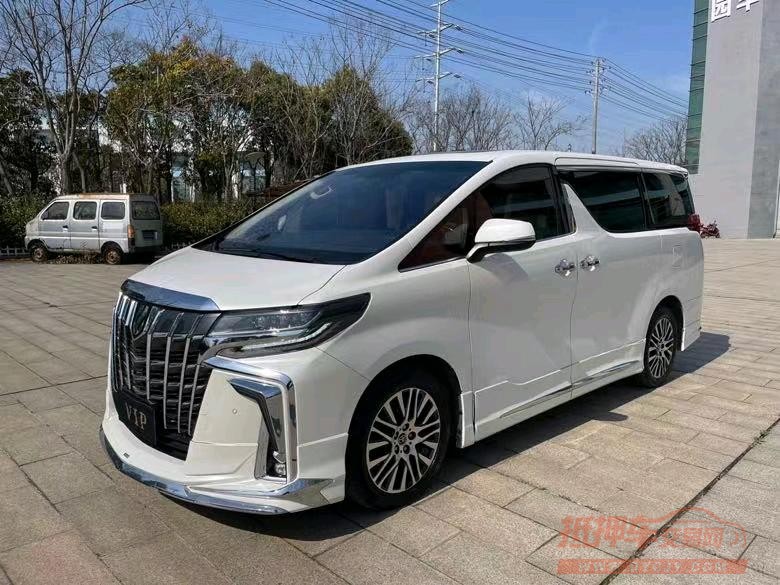 盐城17年丰田埃尔法3