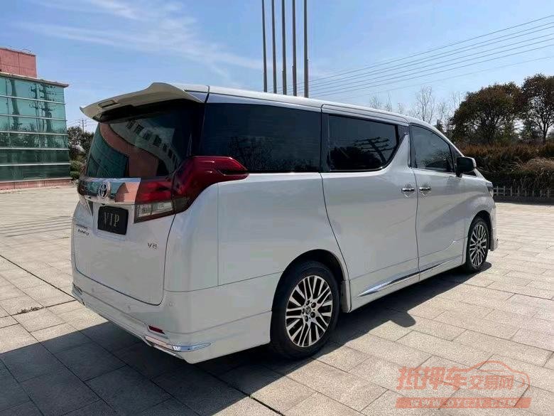盐城17年丰田埃尔法8