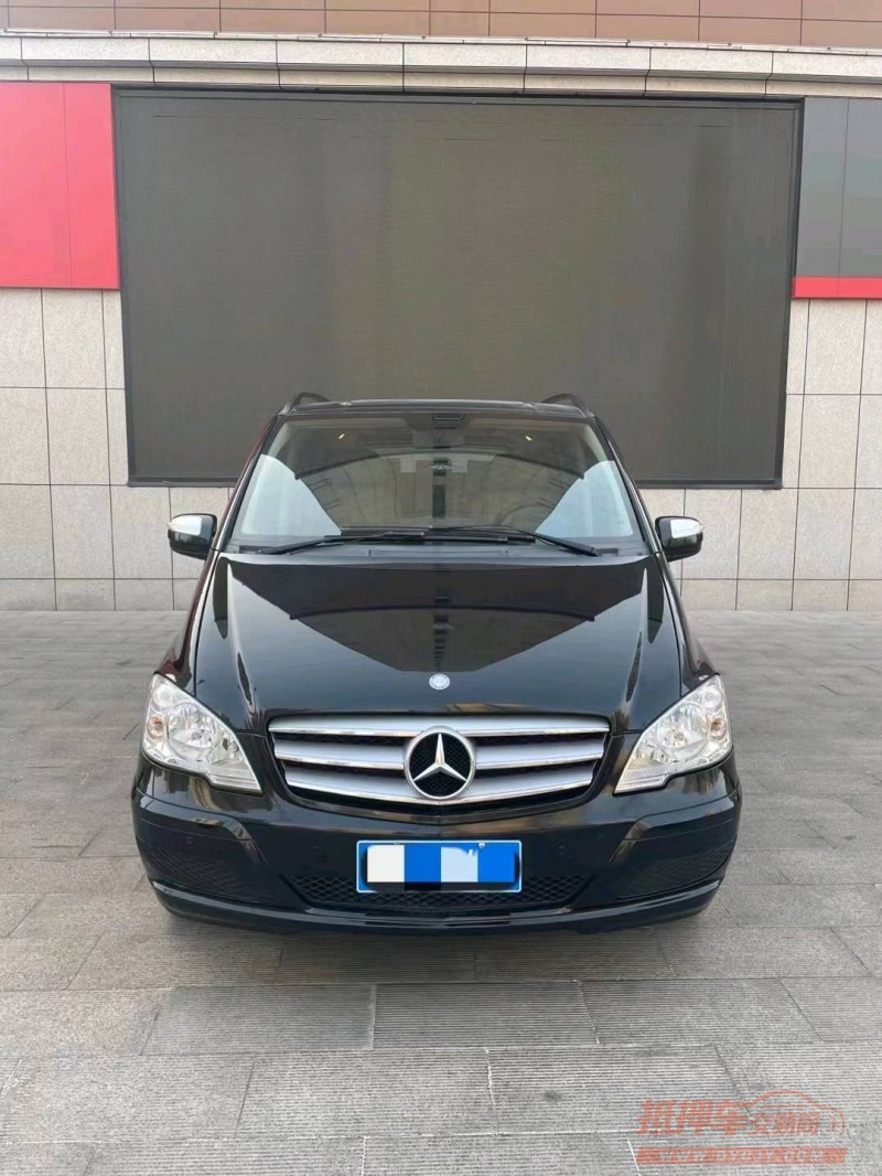 枣庄14年奔驰唯雅诺1