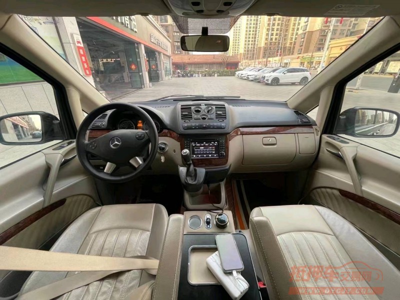 枣庄14年奔驰唯雅诺9