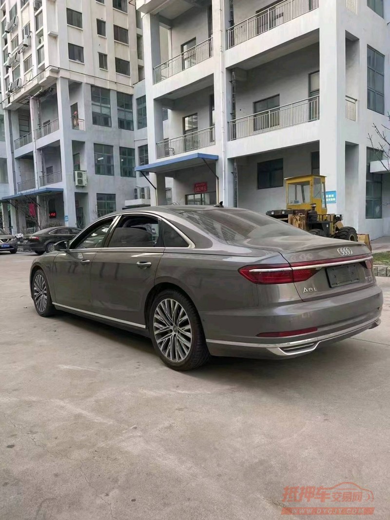 枣庄18年奥迪A8L3
