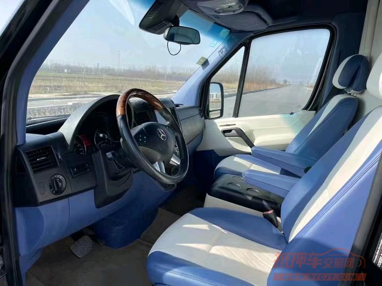 盐城15年奔驰斯宾特5