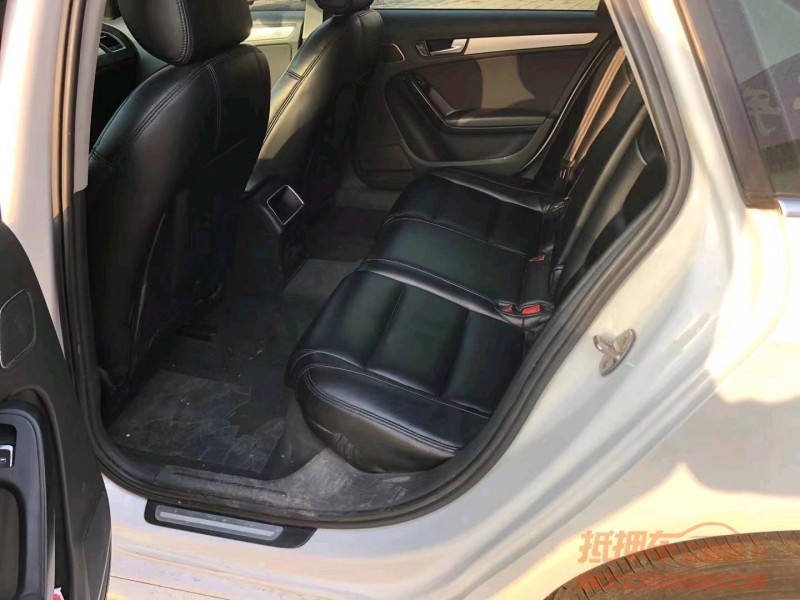 北京14年奥迪A4L2