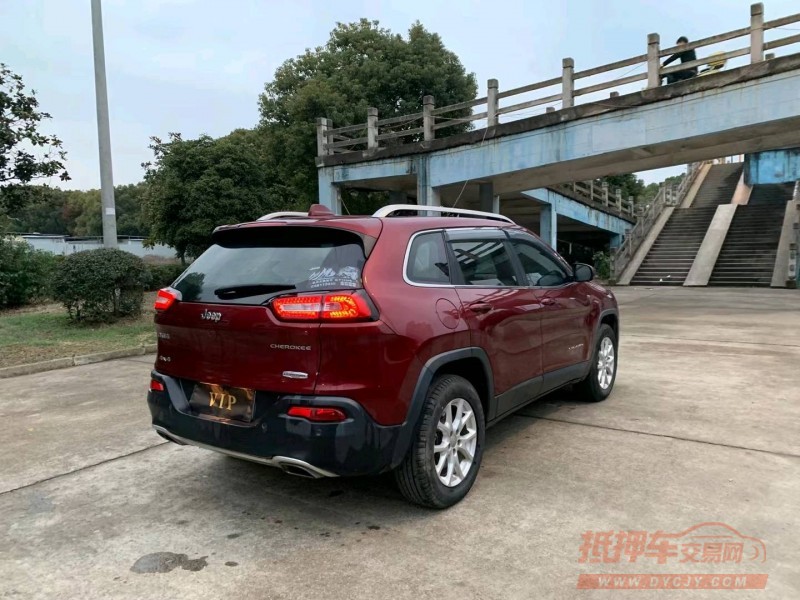 苏州16年Jeep自由光3