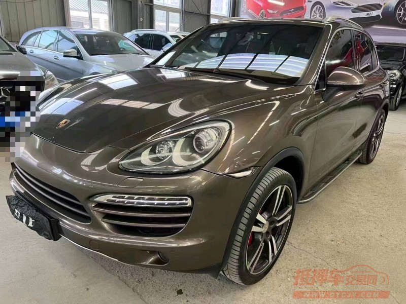 济宁13年保时捷卡宴2