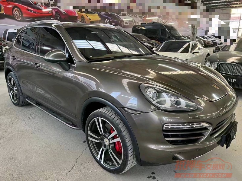 济宁13年保时捷卡宴3