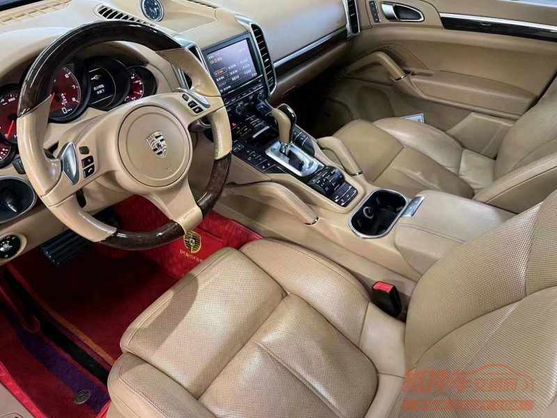 济宁13年保时捷卡宴4