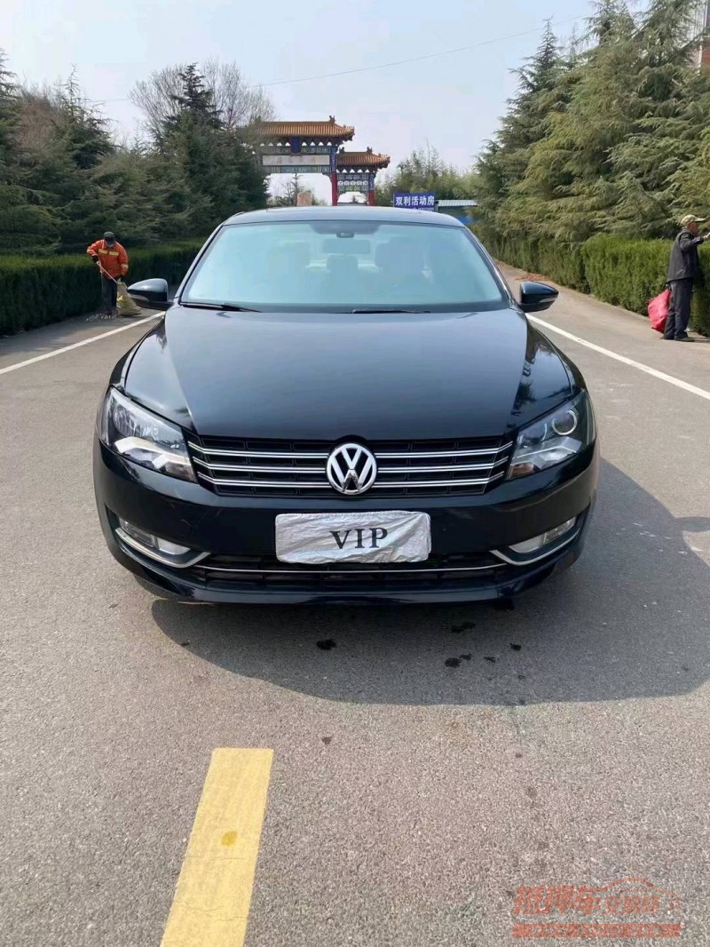 青岛13年大众帕萨特1