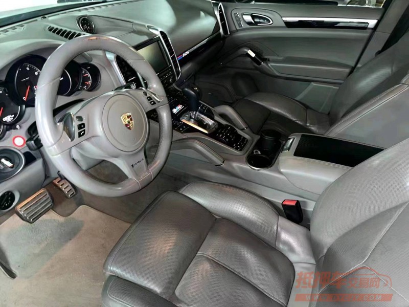 济宁13年保时捷卡宴4