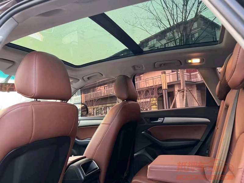 济宁16年奥迪Q56