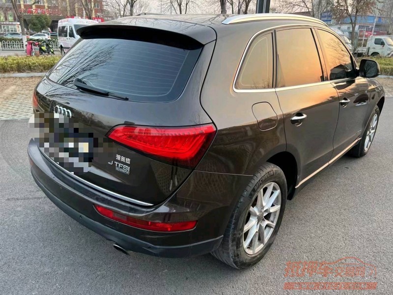 济宁16年奥迪Q57