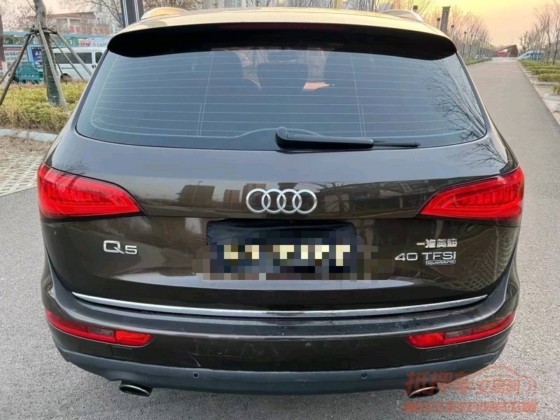 济宁16年奥迪Q59
