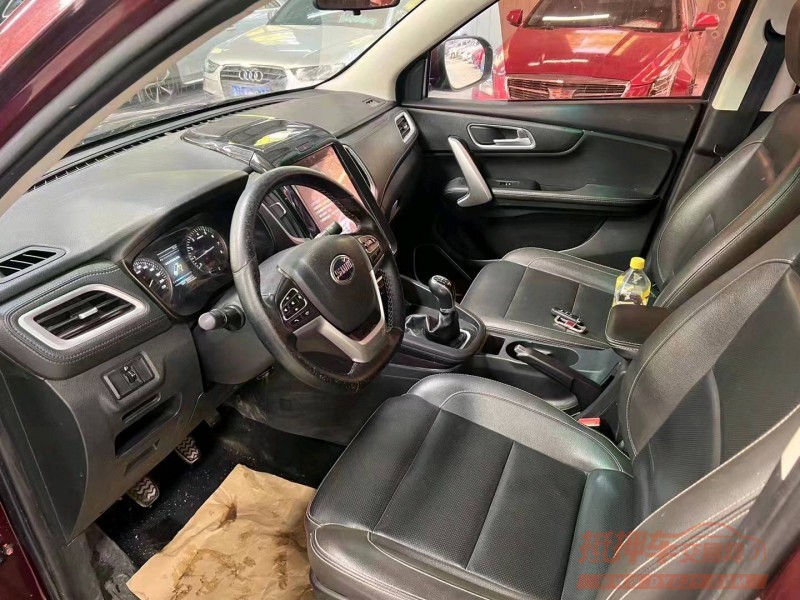 济宁17年SWM斯威汽车X74