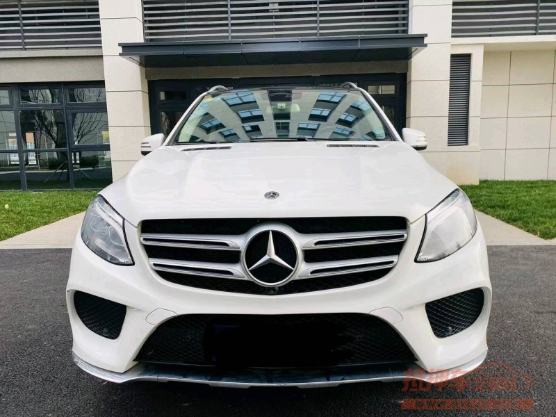 青岛17年奔驰GLE1