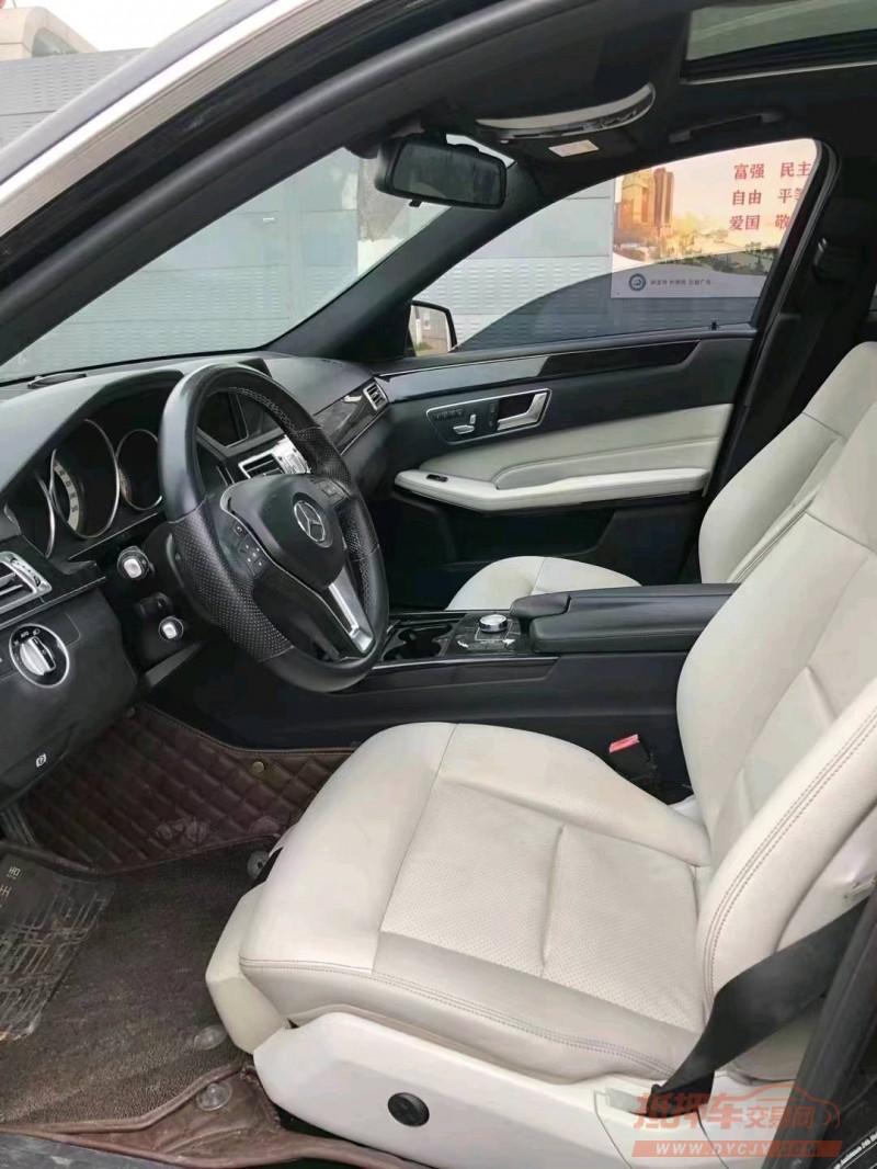 重庆14年奔驰E8