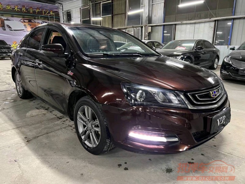 济宁17年吉利帝豪2