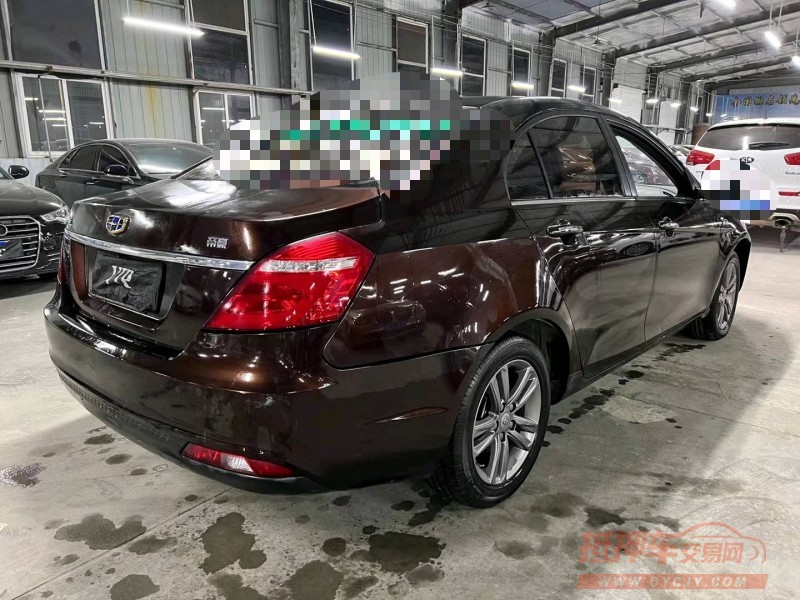 济宁17年吉利帝豪7