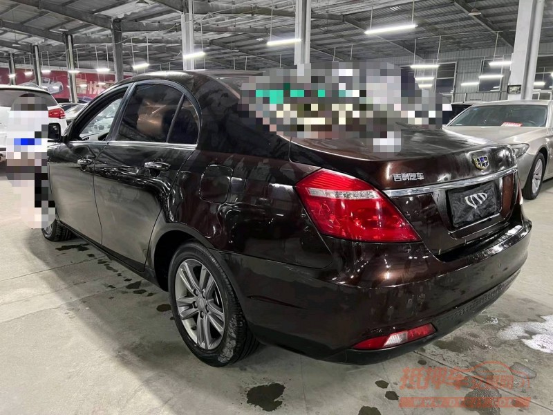 济宁17年吉利帝豪8