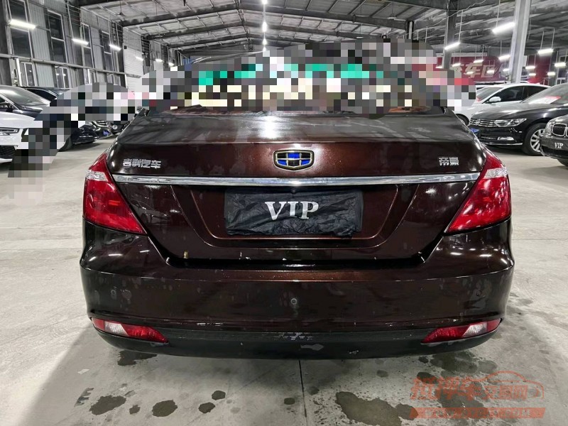 济宁17年吉利帝豪9