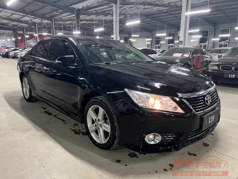 济宁13年丰田凯美瑞8