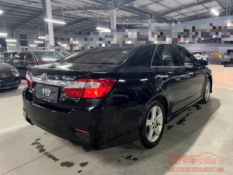 济宁13年丰田凯美瑞2