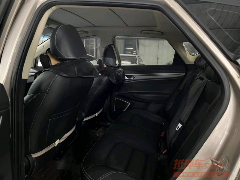 济宁18年吉利帝豪GS6