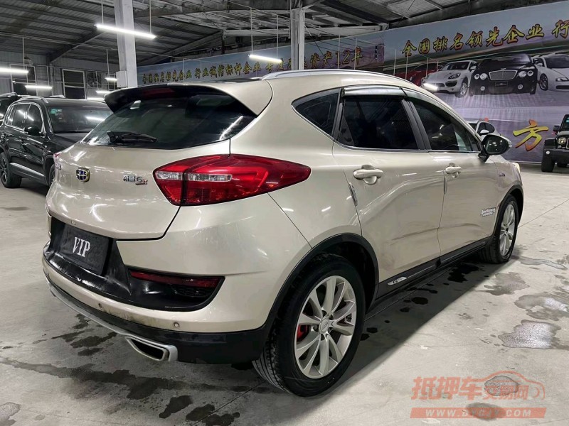 济宁18年吉利帝豪GS8