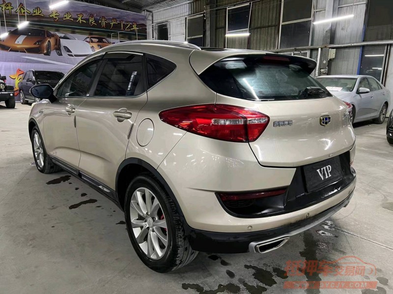 济宁18年吉利帝豪GS7