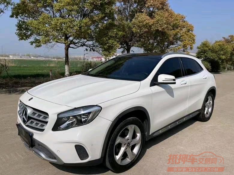 盐城18年奔驰GLA2