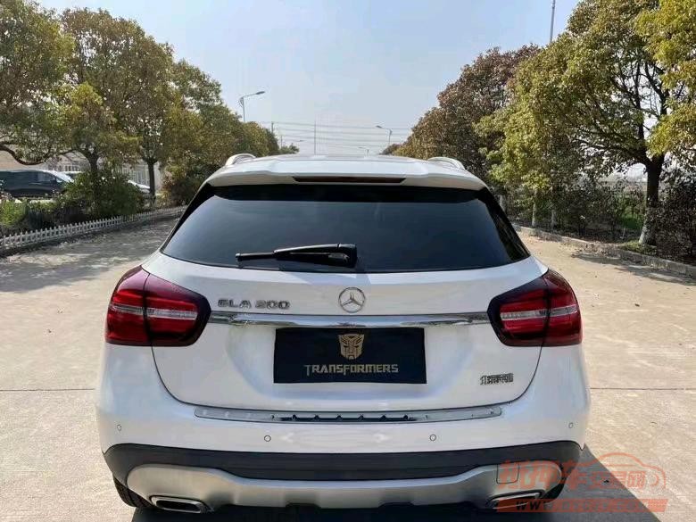 盐城18年奔驰GLA9