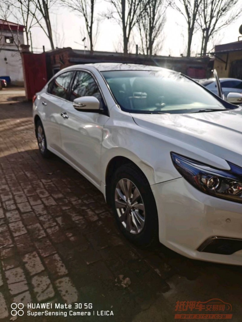 保定17年日产天籁3