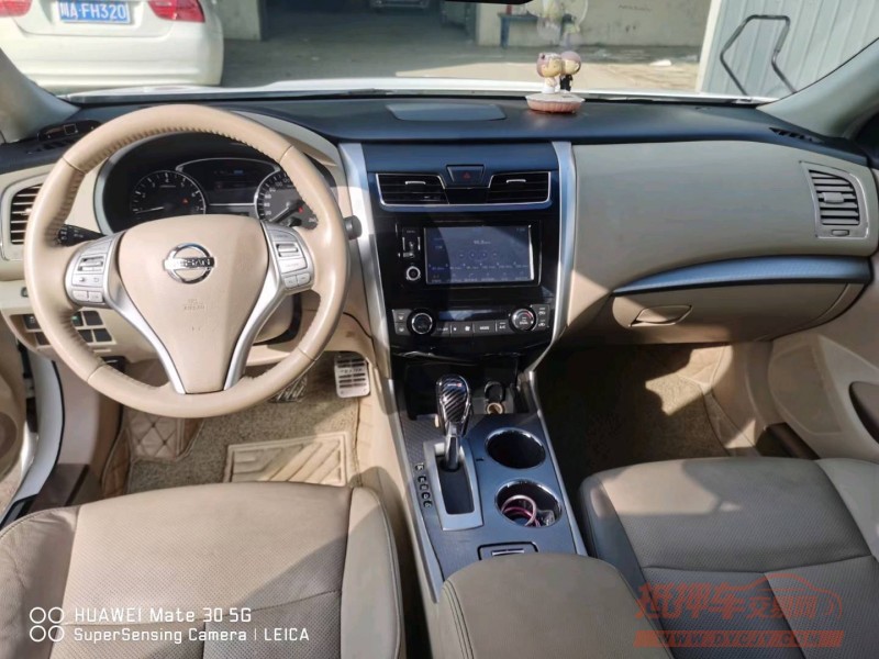 保定17年日产天籁6