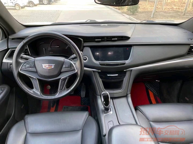 枣庄17年凯迪拉克XT57
