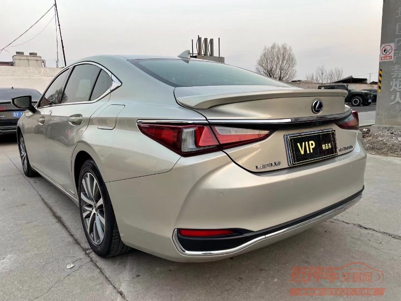 潍坊19年雷克萨斯ES2