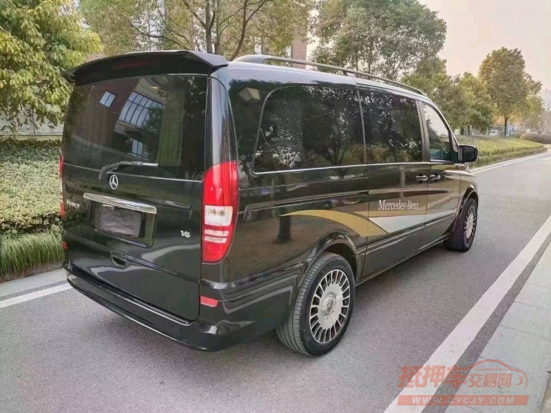 常州12年奔驰唯雅诺5