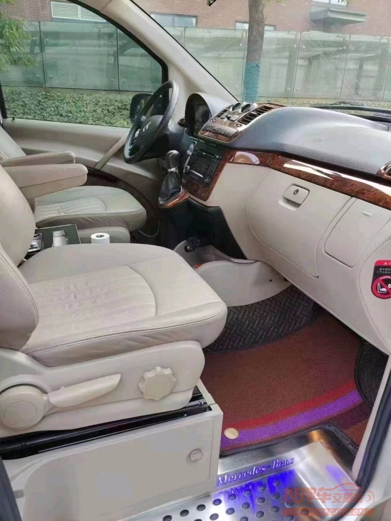 常州12年奔驰唯雅诺9