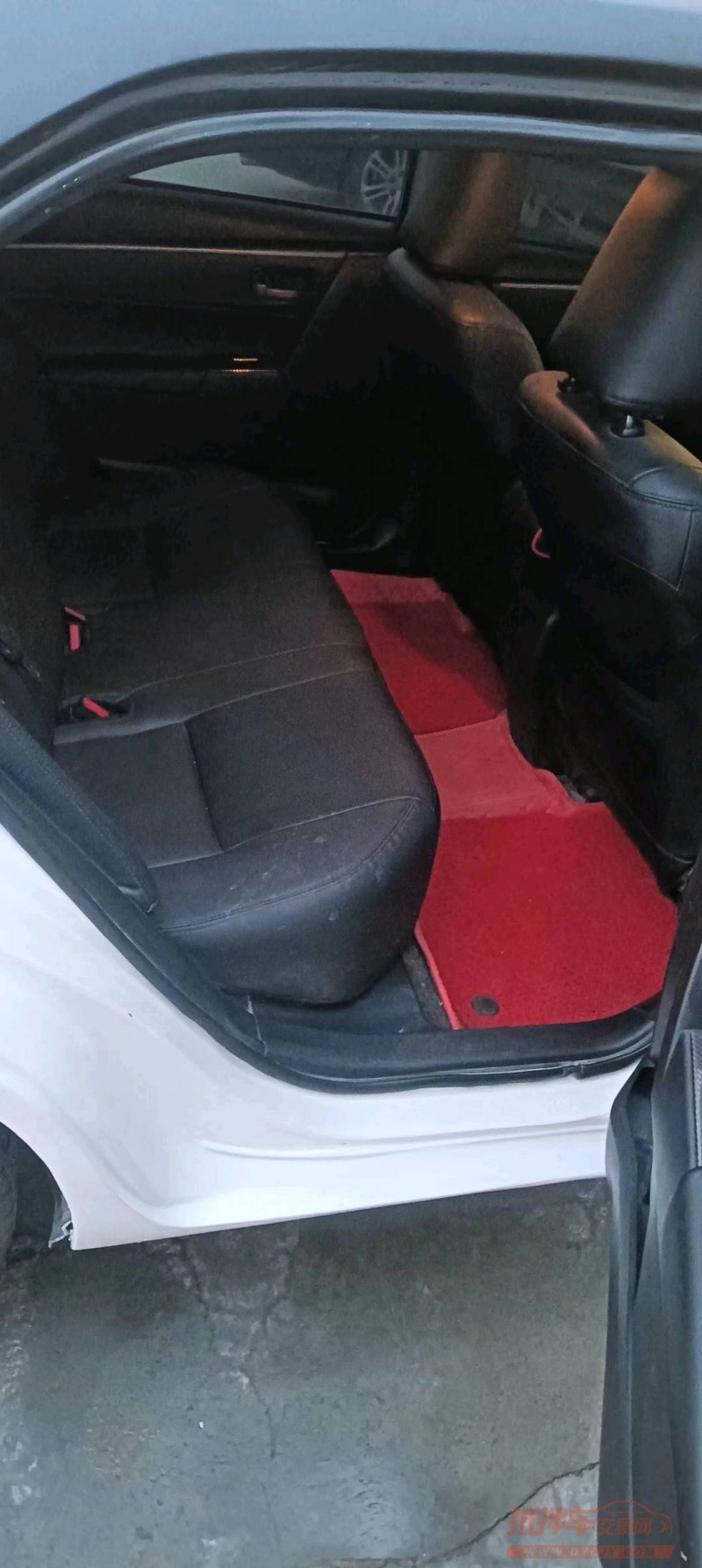 北京15年丰田雷凌7