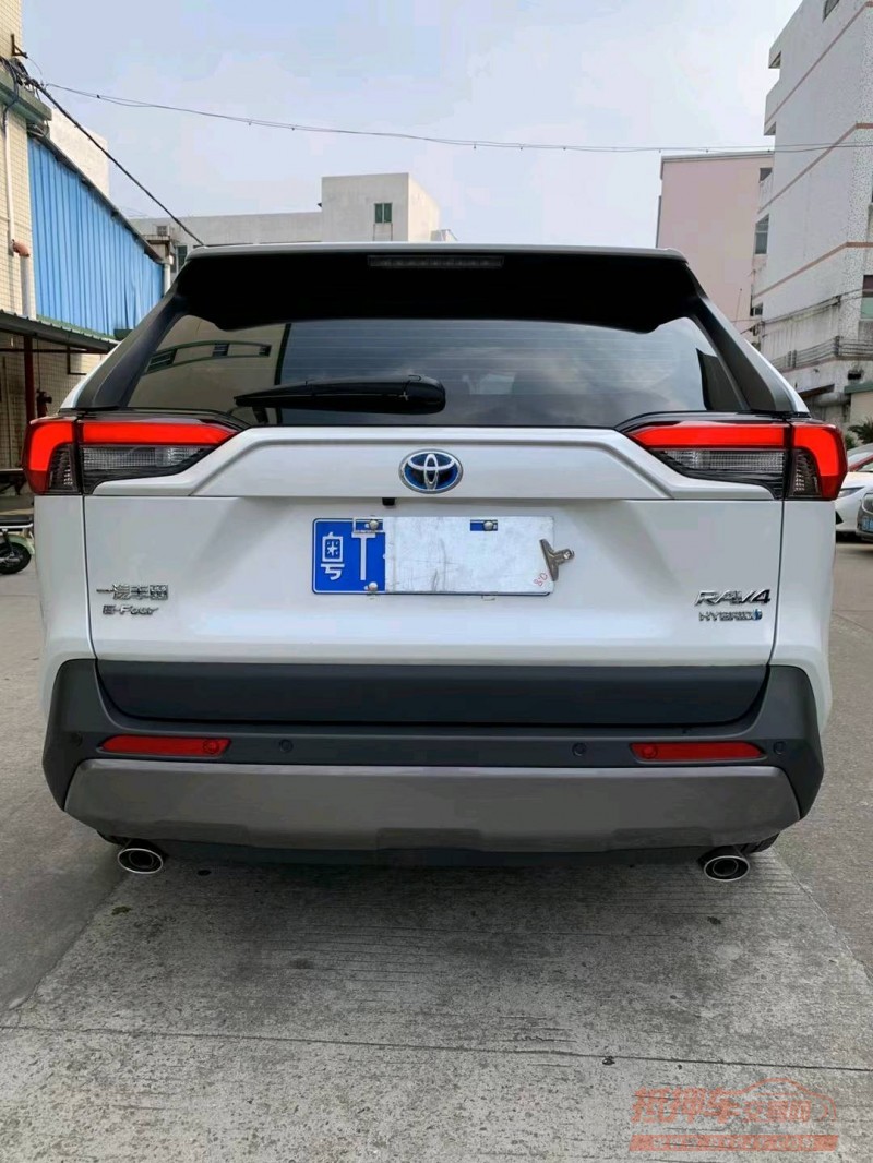 中山22年丰田RAV49
