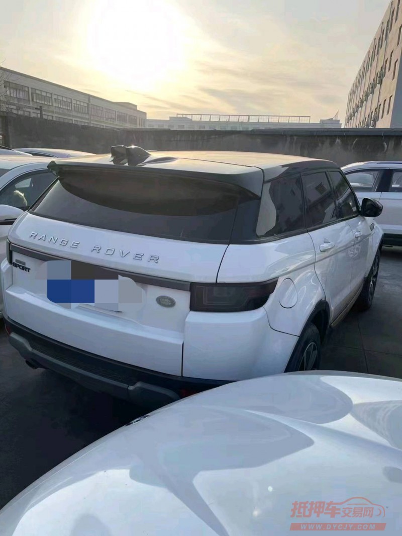嘉兴18年路虎极光4