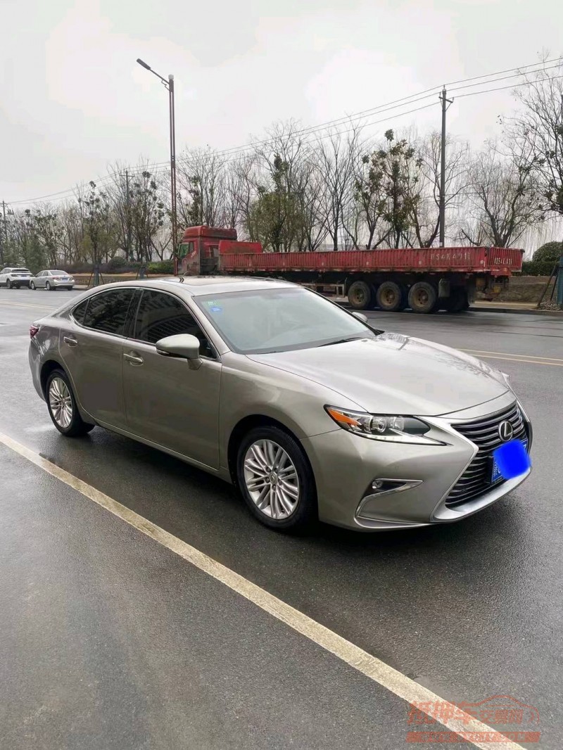 淮南17年雷克萨斯ES3