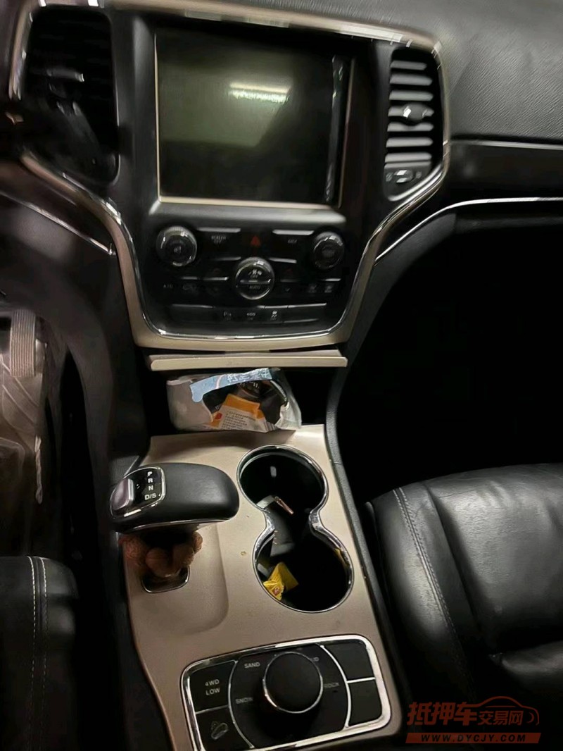 重庆15年Jeep大切诺基5