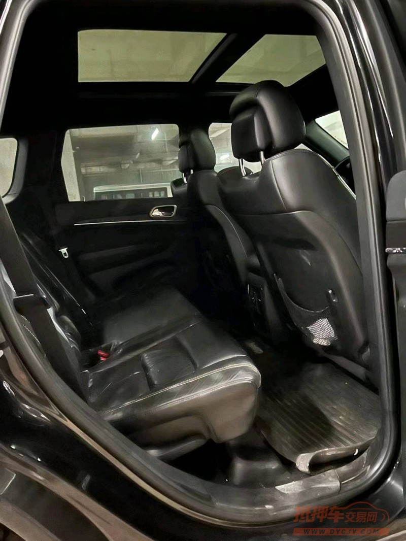 重庆15年Jeep大切诺基6