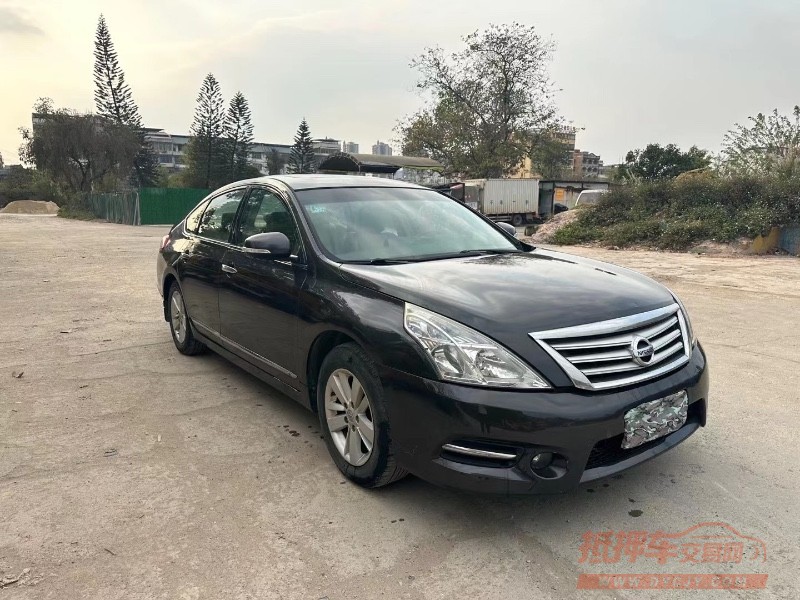 南寧12年日產天籟1