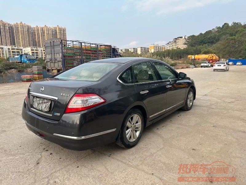 南寧12年日產天籟9